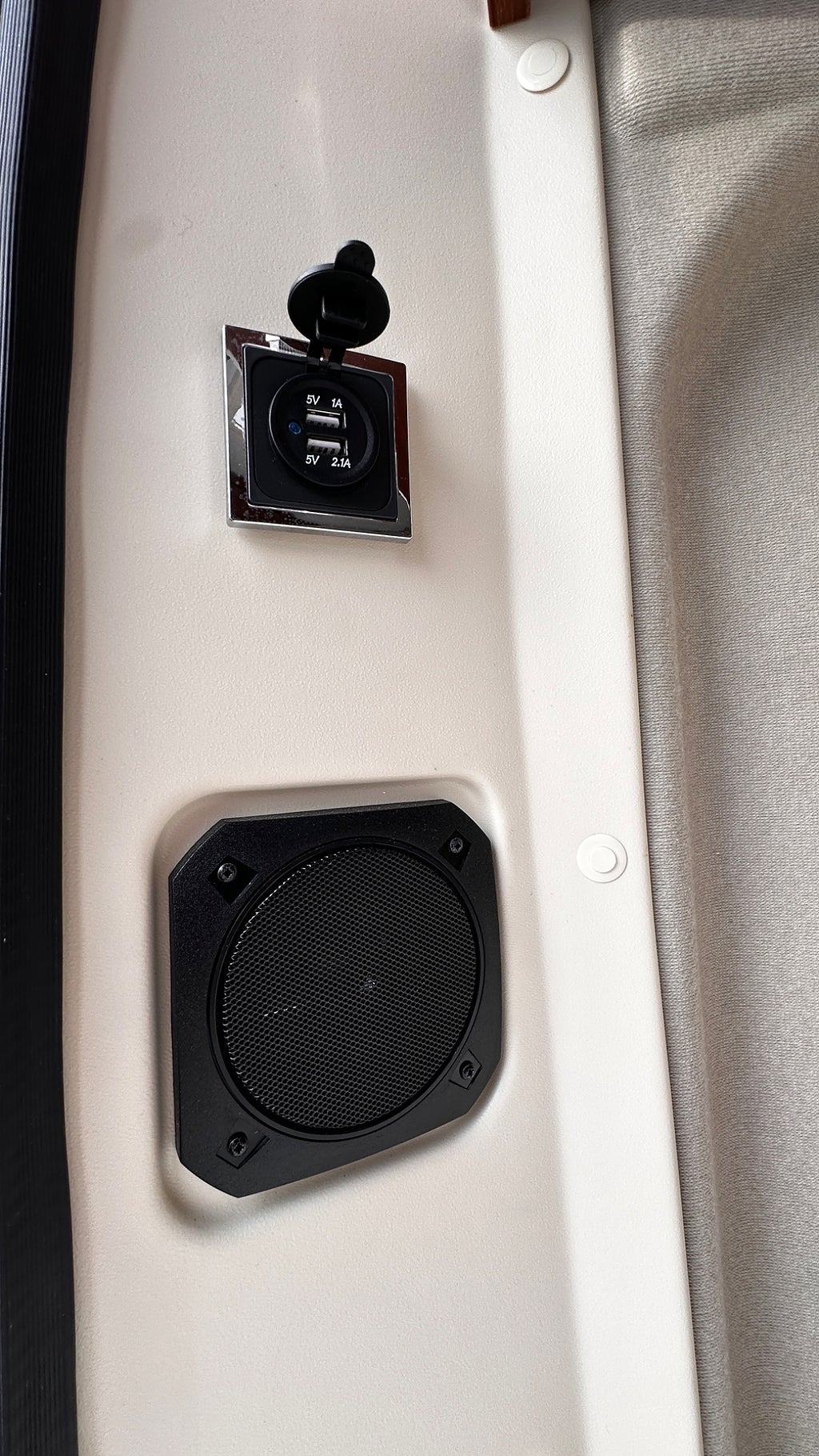 Rapido V68 1 Ägare, Långbädd, Dragkrok thumbnail