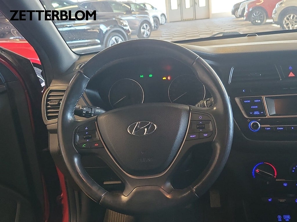 Kombi Hyundai i20 12 av 13