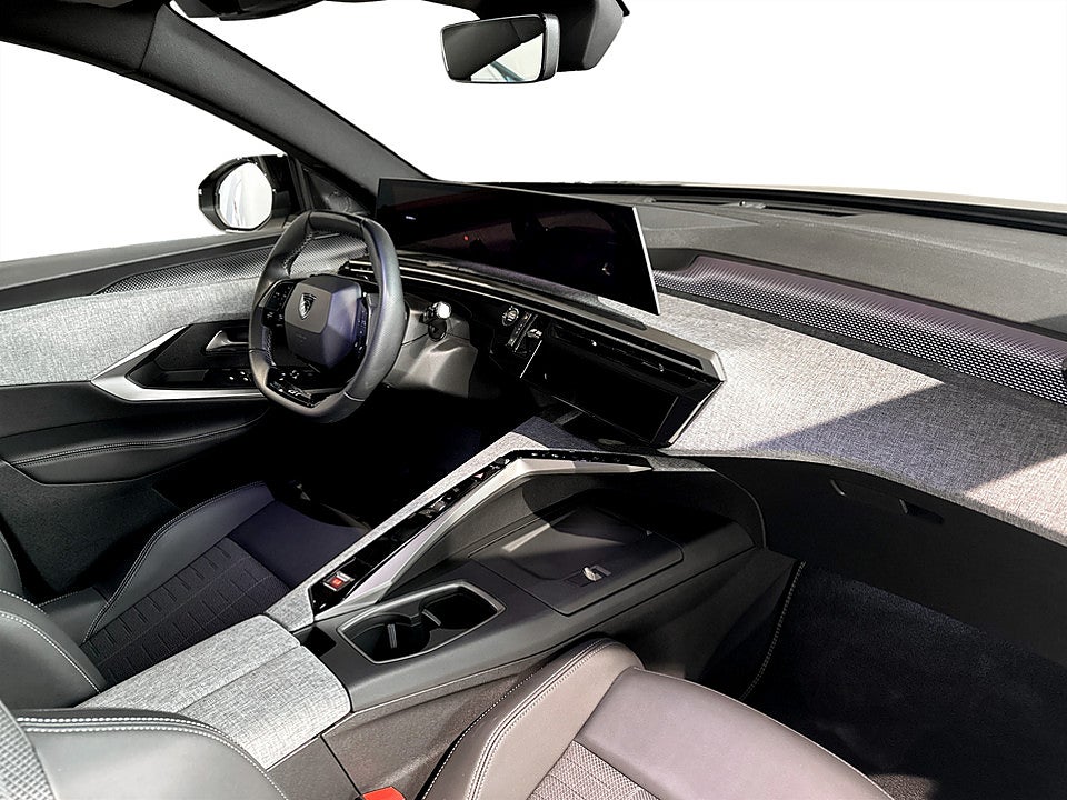 Bild på Peugeot 5008 GT Hybrid 145hk Aut 7-SITS B-KAMERA CARPLAY