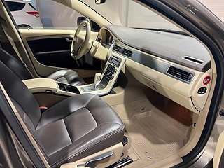 Kombi Volvo XC70 8 av 22