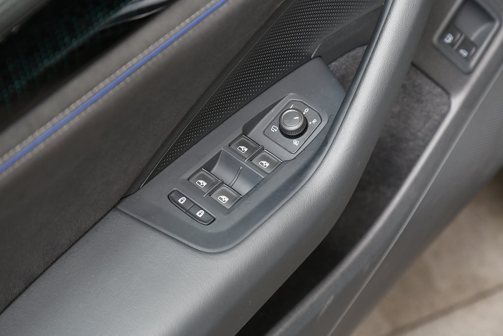 Volkswagen Passat Sportscombi eHybrid 1,5 TSI R-Line Drag 2024