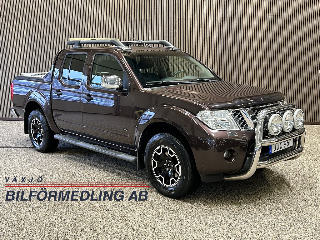 Nissan Navara Dubbelhytt 3.0 dCi V6 4x4 Skinn navi backamera