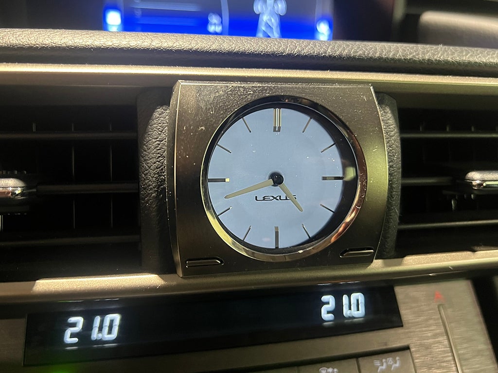 Lexus IS 300h Comfort  Hybrid 223hk | Backkamera | 2019