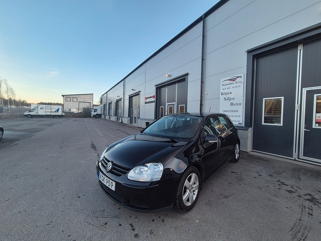 Volkswagen Golf 5-dörrar 1.6 Euro 4 TVÅÄGARE!