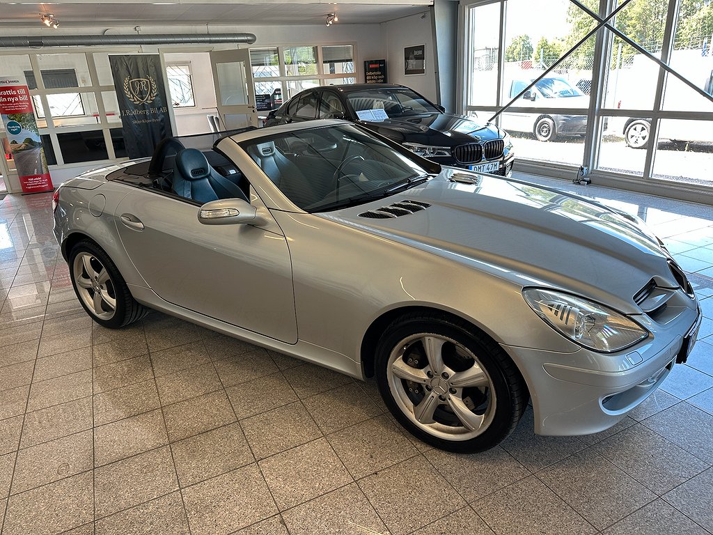 Mercedes-Benz SLK 350 V6 272hk Automat Få ägare Navi Skinn 