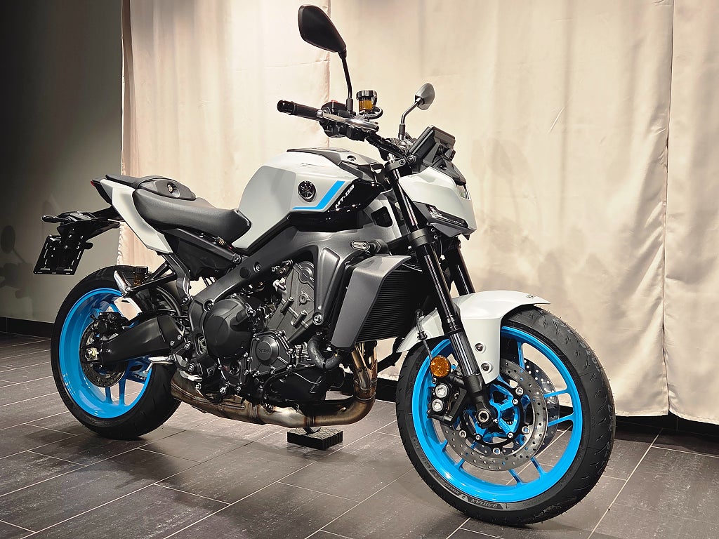 Yamaha MT-09 / Spara 10.000kr & 3,99% ränta! / Alla färger