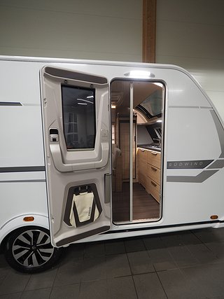 Husvagn, 1-axl Knaus Südwind 500 PF 60 Years 4 av 11