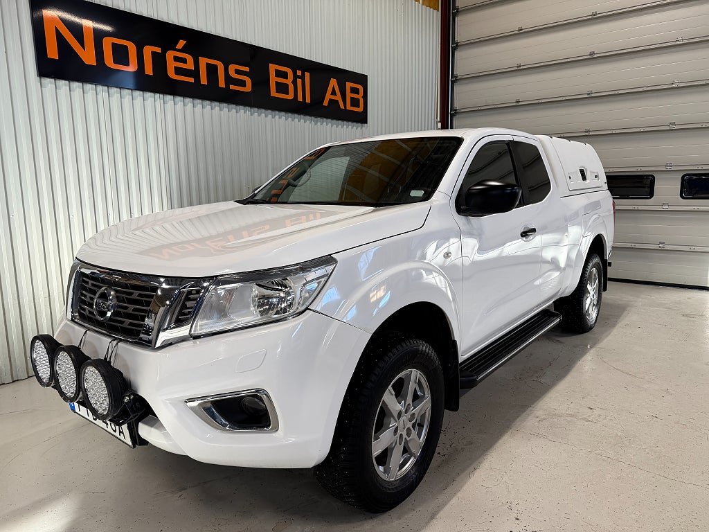 Nissan Navara 2.3 dCi 163HK 4WD+DIFFSPÄRR LÄNGRE FLAK MOMS LEASBAR