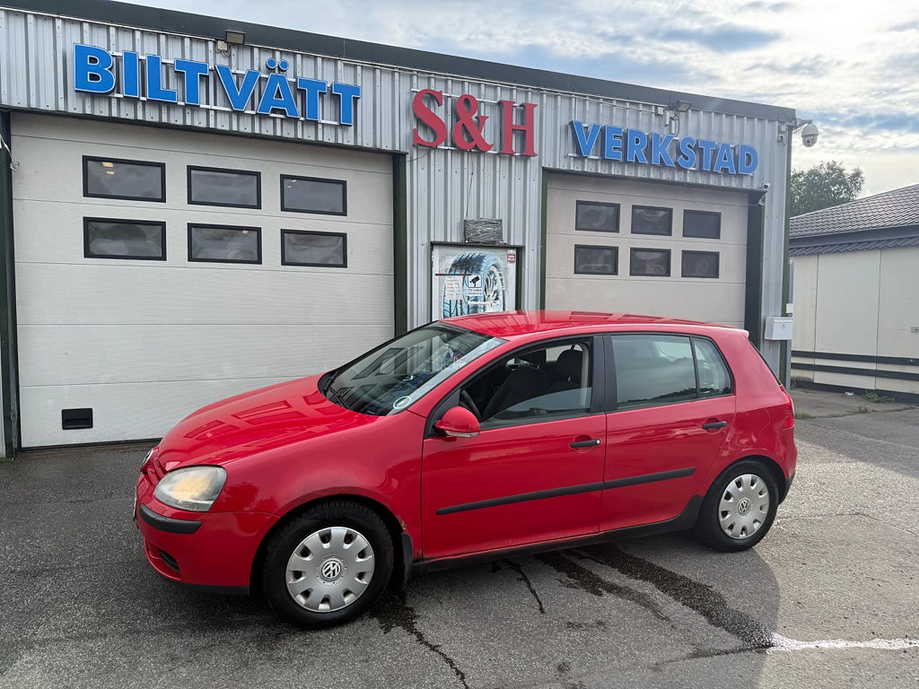 Volkswagen Golf 5-dörrar 1.6 FSI Trendline Euro 4,kamkedja 
