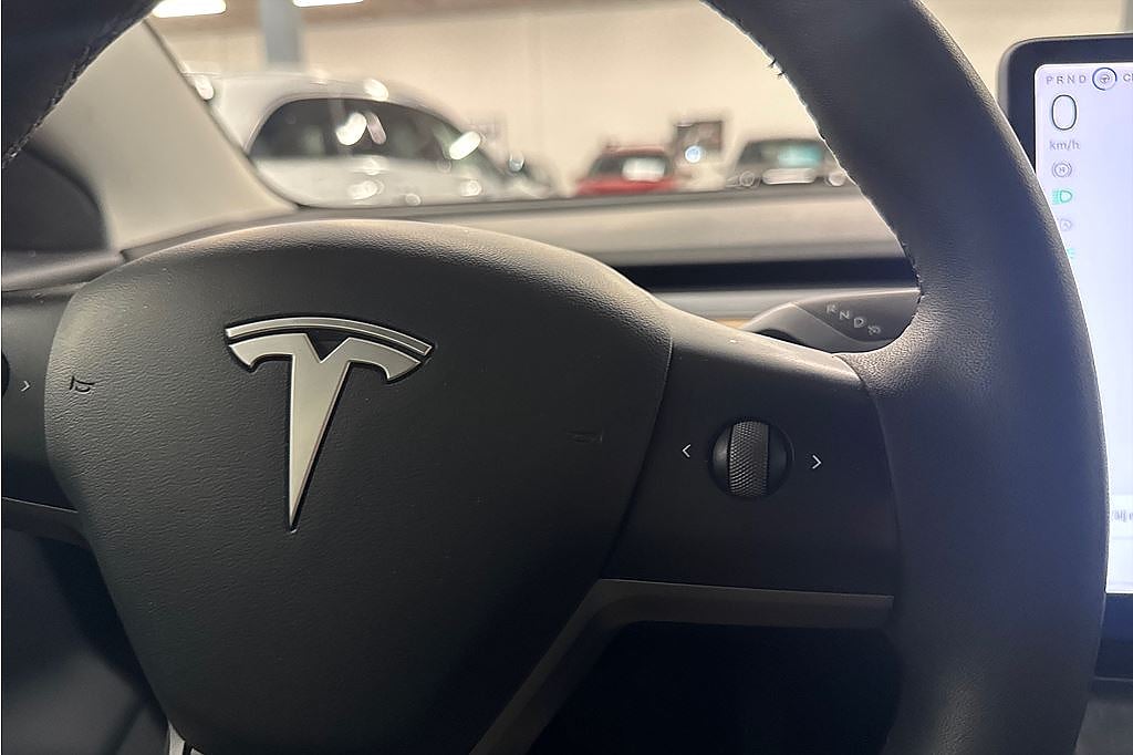 Tesla Model 3 Long Range AWD, FR 2,95%, Pano, Autopilot