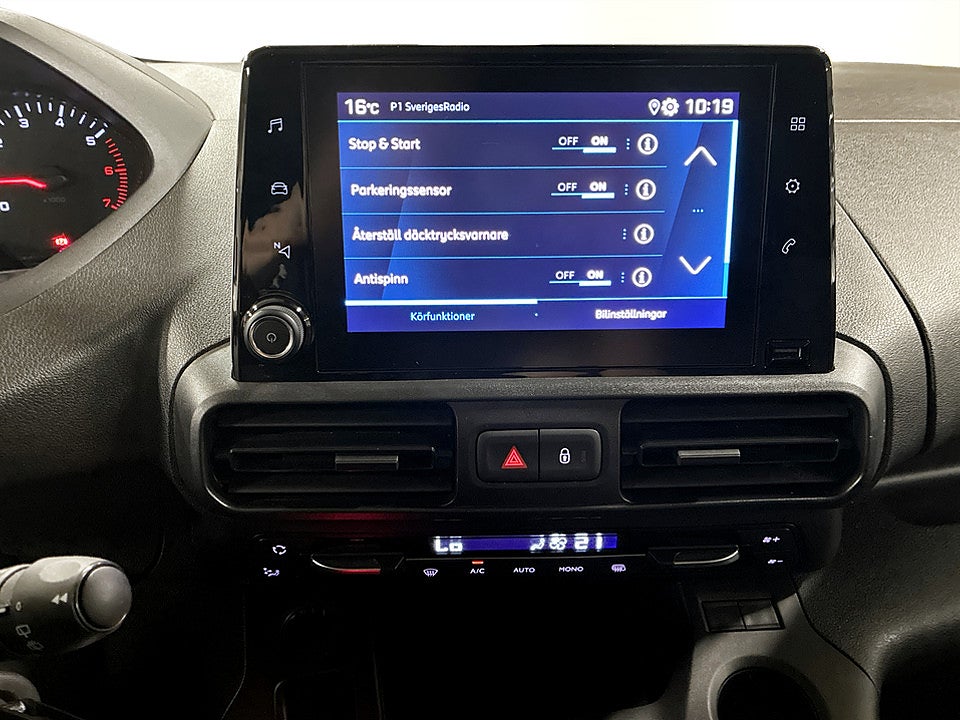 Bild på Peugeot Partner PRO+ L2 BlueHDi 100hk S&S Webastu Drag 