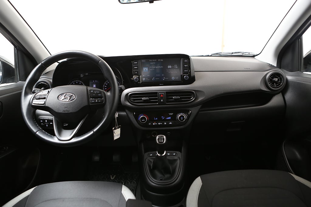 Hyundai i10 1,0 blue 67hk Advanced P-sensor Kamera CarPlay 2022