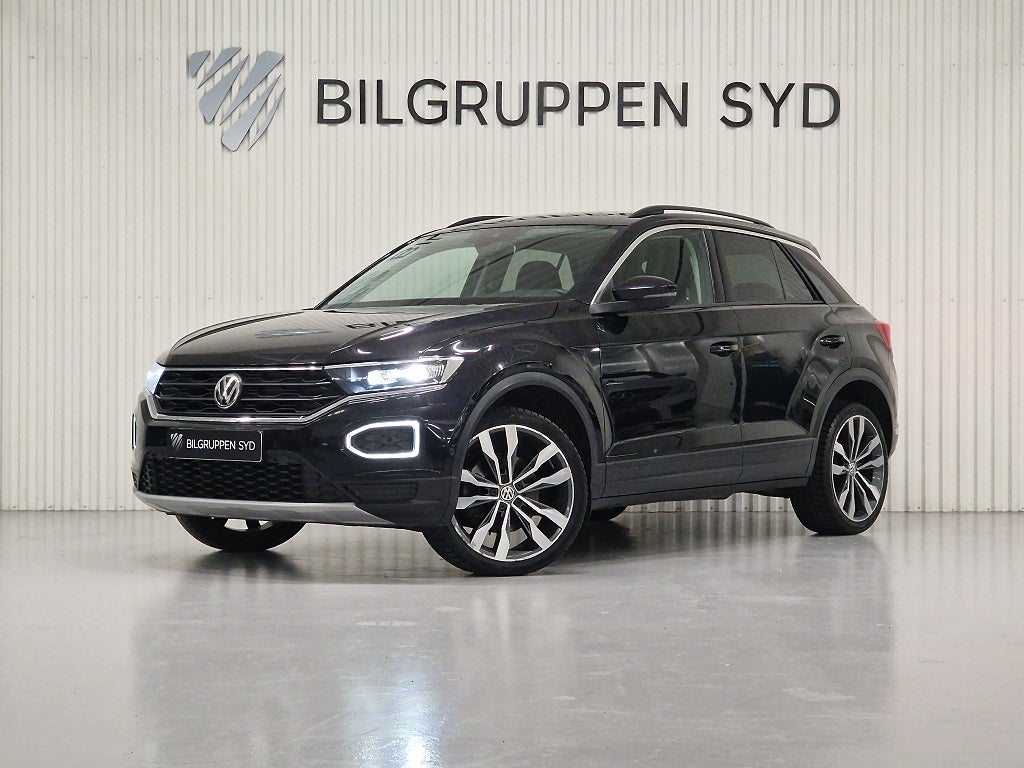 Volkswagen T-Roc 1.5 TSI |CarPlay|Keyless|P-sensorer|Värmare