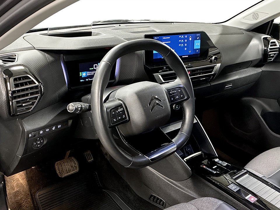 Bild på Citroën e-C4 Shine 50kWh 136hk Aut B-KAMERA CARPLAY