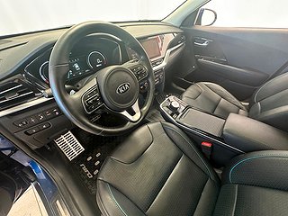 Kia E-Niro 64 kWh 204hk/S&Vhjul/Kamera/5 års garanti/CarPlay