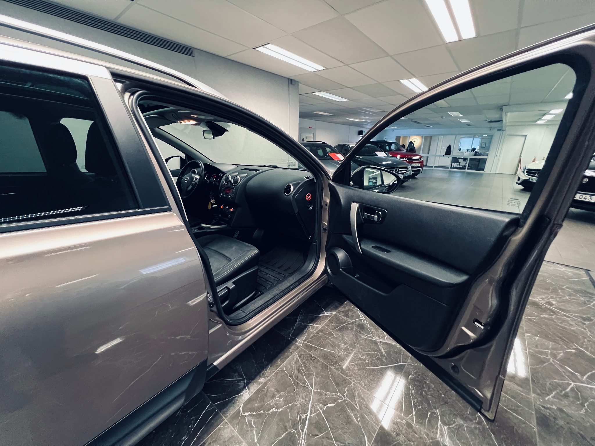 Nissan Qashqai+2 2.0 140hk 7 Sitsig 2011, photo 6/53