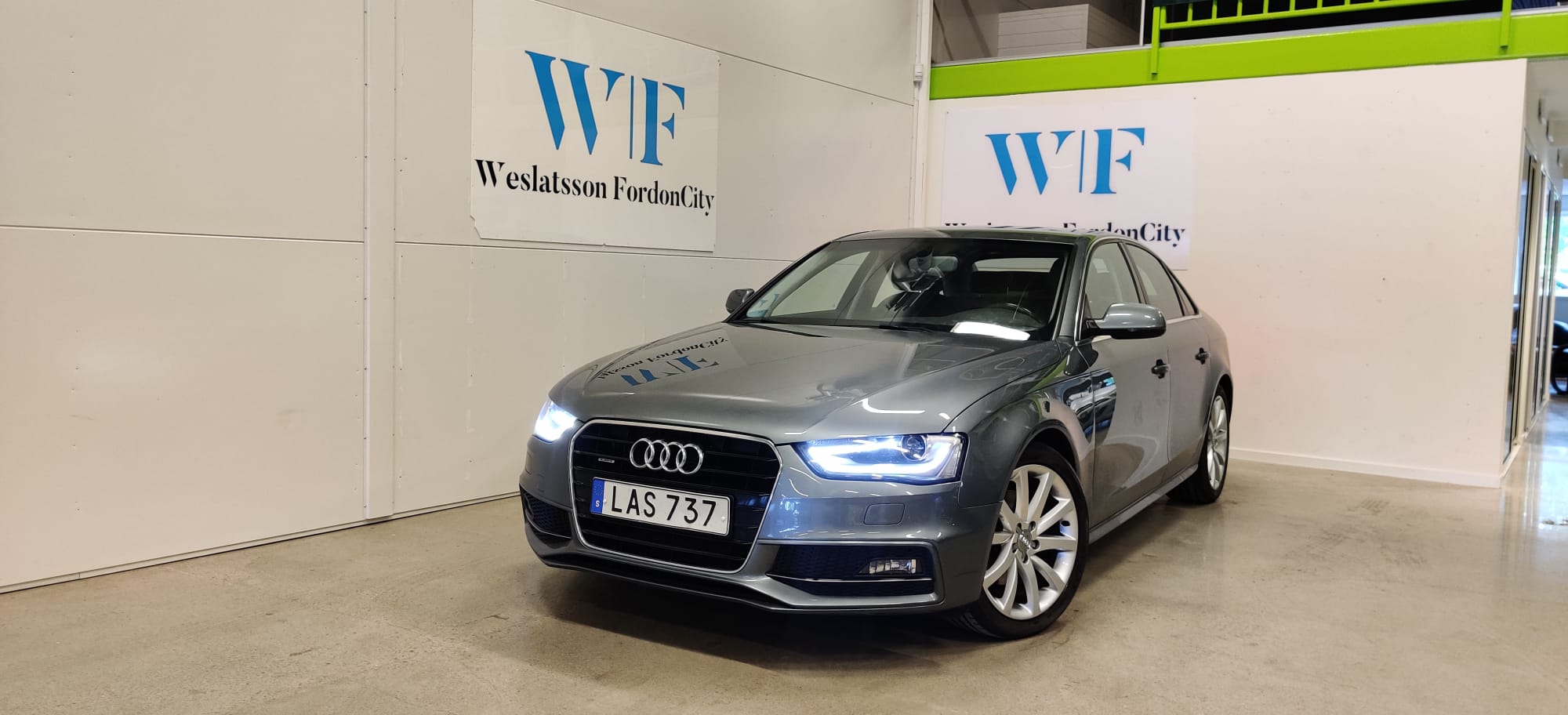 Audi A4 2015, photo 2/44