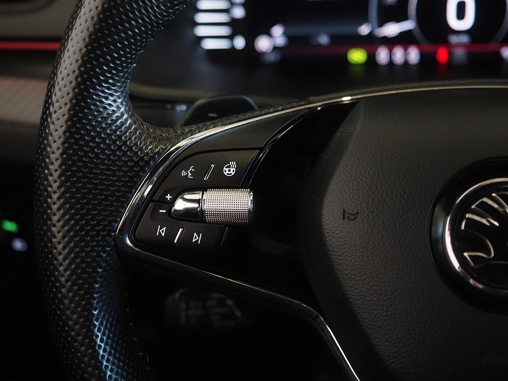 Skoda Superb iV 218hk Sportline Plug-in Hybrid |Drag|Cockpit| 2021