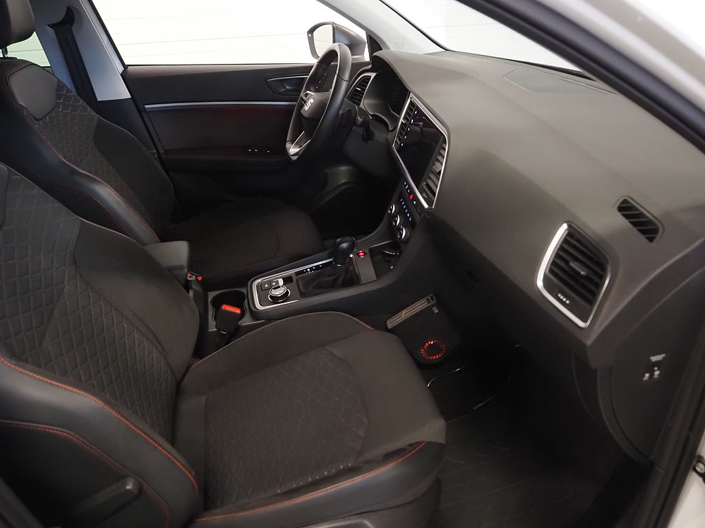Seat Ateca 2.0 TDI 4Drive FR Cockpit Drag Navi D-Värm B-Kam 2021