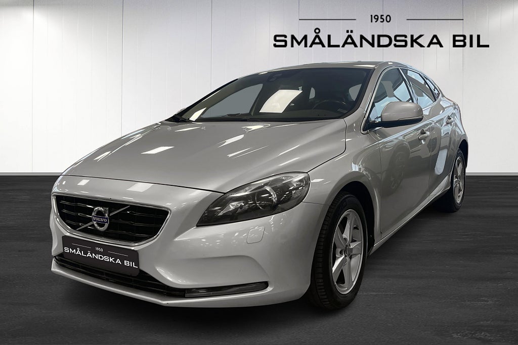Volvo V40 T3 Momentum Euro 5 V-hjul