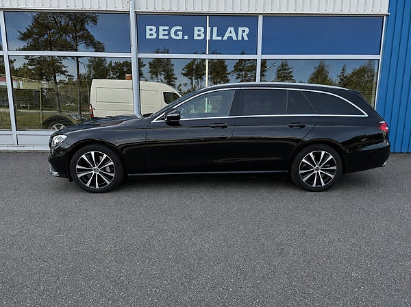 Mercedes-Benz E 300 T de 9G-Tronic Avantgarde MOMS – bild 1 av 9