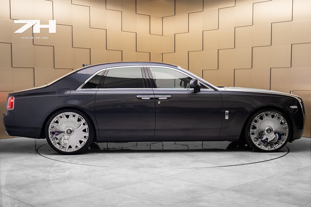Rolls-Royce Ghost V12 Individual / 2690 Mil / Massage -Vent / HuD