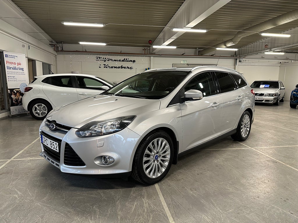 Ford Focus Kombi 1.0 EcoBoost Titanium Nyservad Nykamrem Dragkrok