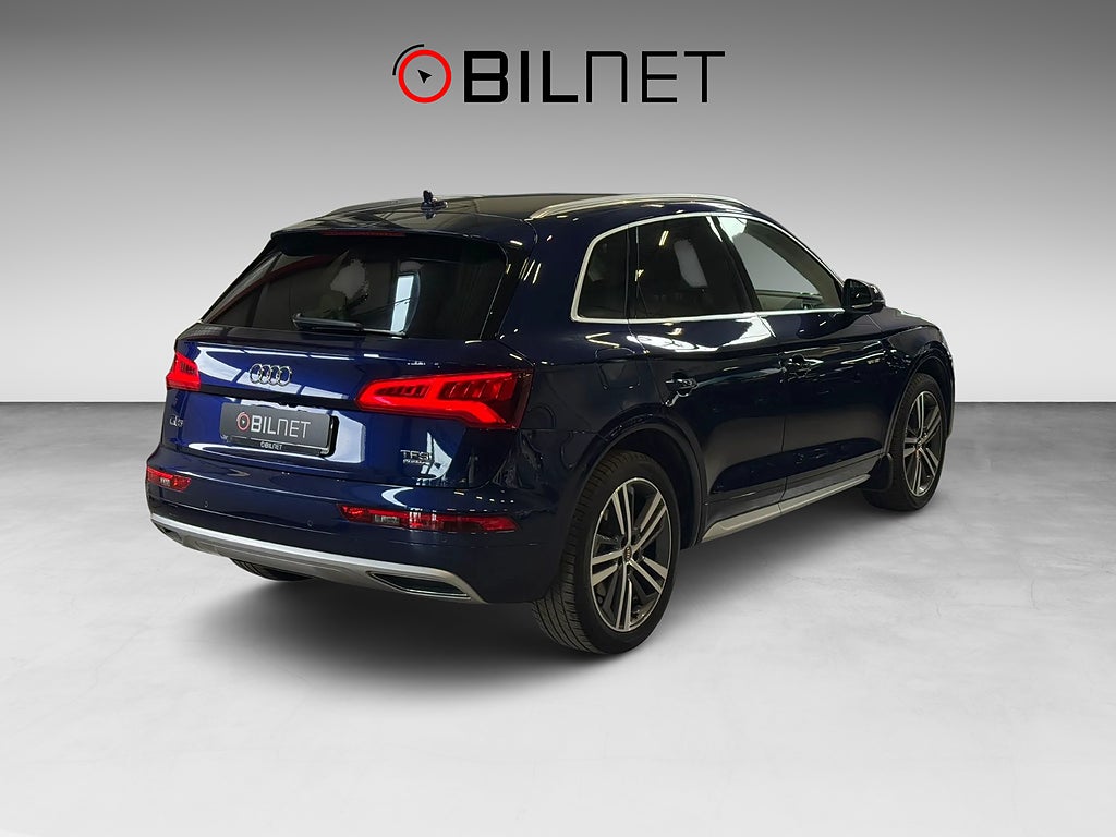 Audi Q5 2.0 TFSI Q 252hk Luftfjädring 20" B&O Drag Kamera ACC