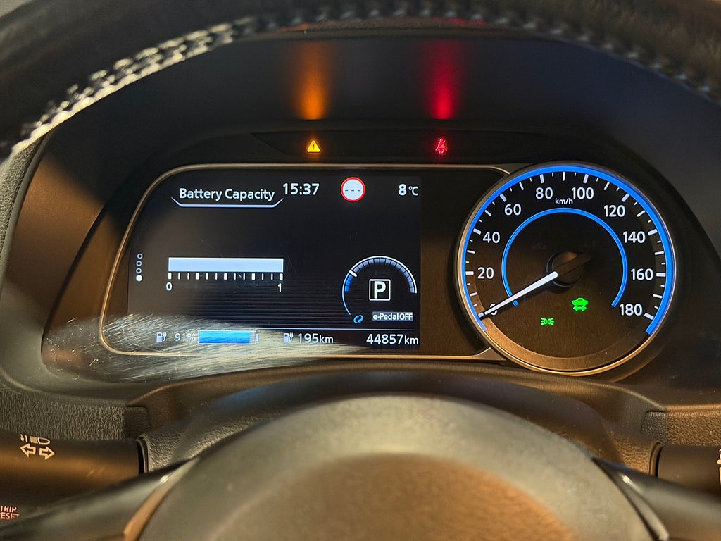 Nissan Leaf ACENTA | NYSERVAD | 40kwh | Adaptiv farthållare