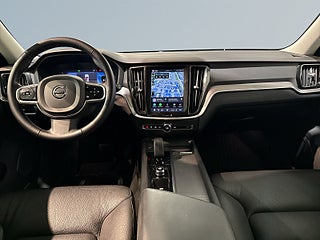 Volvo V60 Cross Country B4 AWD Drag GPS Skinn Kamera Pvärm S/V-hjul – bild 8