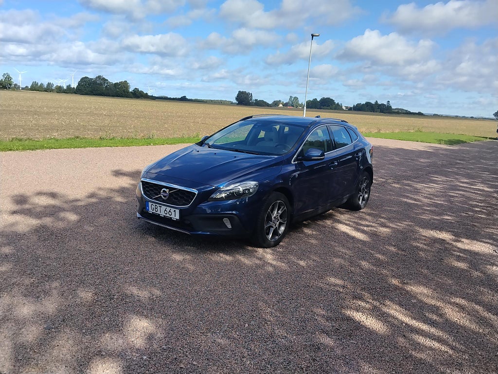 Volvo V40 Cross Country D2 Ocean Race Business Edition, Cross Country