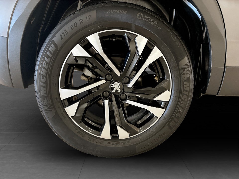 Bild på Peugeot 2008 GT-Line 1.2 PT 130kh Aut BACKKAMERA