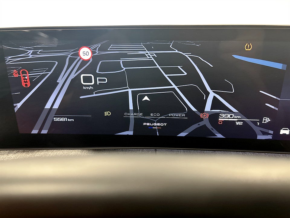 Bild på Peugeot 5008 GT Hybrid 145hk Aut 7-SITS B-KAMERA NAVI