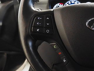 Halvkombi Hyundai i10 17 av 20