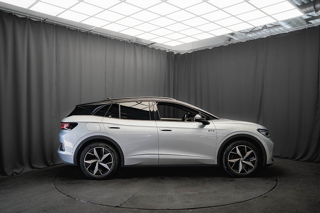 Volkswagen ID.4 GTX DRAG 360° KAMERA EL-BAKLUCKA 1-ÄGARE MOMS 299hk