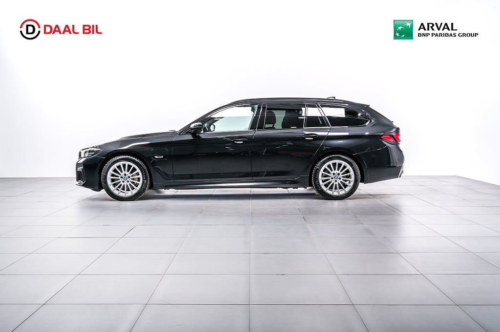 BMW 530e XDRIVE TOURING 292HK M-SPORT B-KAM DRAG P-VÄRM