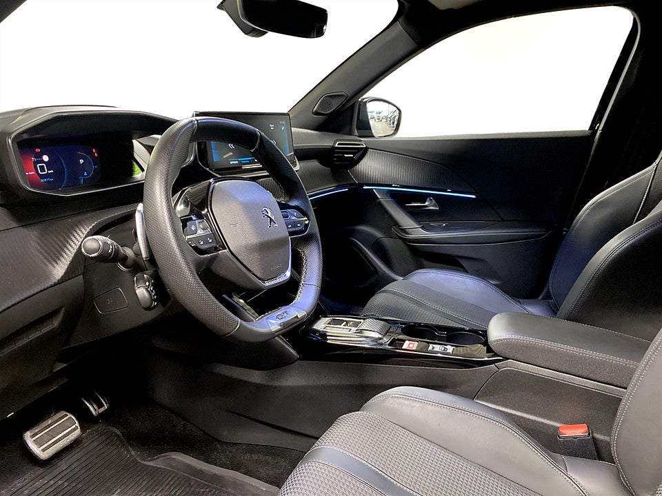 Bild på Peugeot 2008 GT 1.2 PT 130hk Aut B-KAMERA CARPLAY