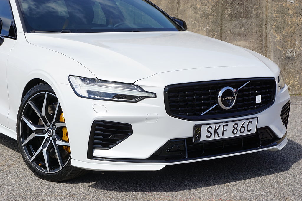 Volvo V60 T8 AWD Polestar Engineered|2900Mil|B&W|Pano|HuD|Drag|