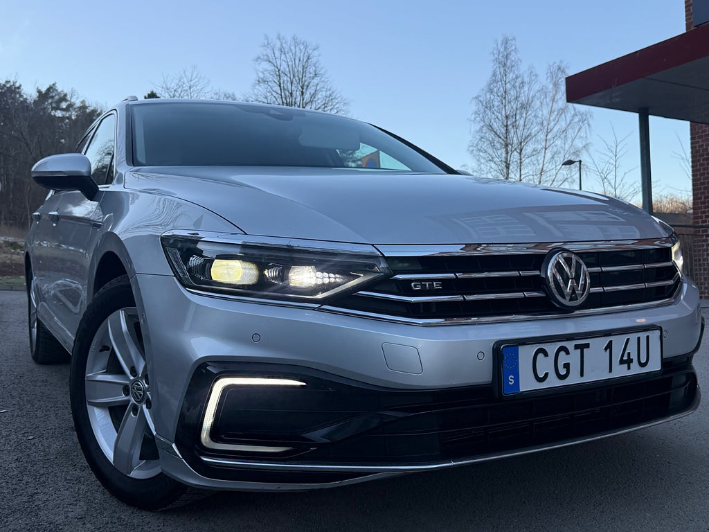 Volkswagen Passat ExecutiveBusinessGTE 1.4T 218HK Drag Värm Cocpit360Kam 