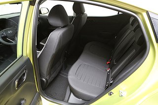 Halvkombi Hyundai i10 6 av 19