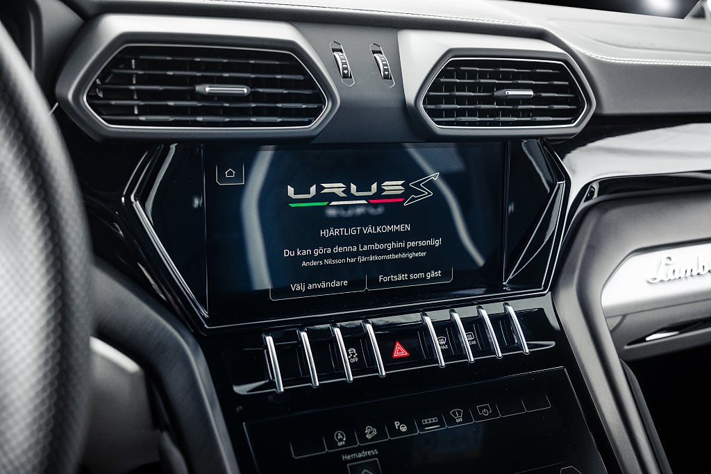 Gallery image 15 of 18