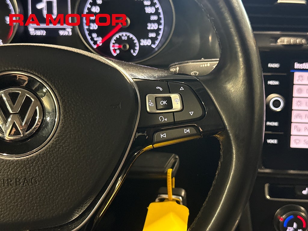Volkswagen Golf SC 1.6 TDI 116hk | D-värm | Drag | Backkamera | 2017