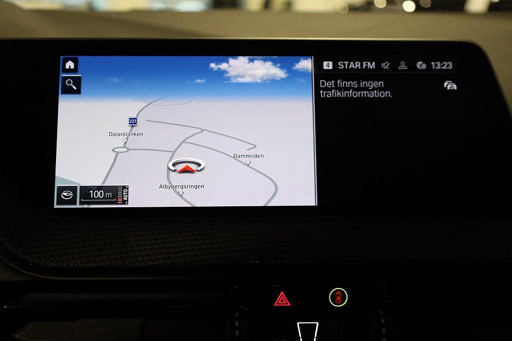 BMW 118I 136hk Sport line Aut Leasbar Navi CarPlay 2022