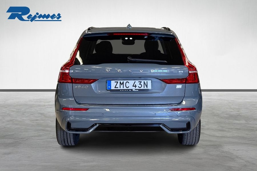 Volvo XC60 Recharge T6 Plus Dark 2024, kuva 3/10