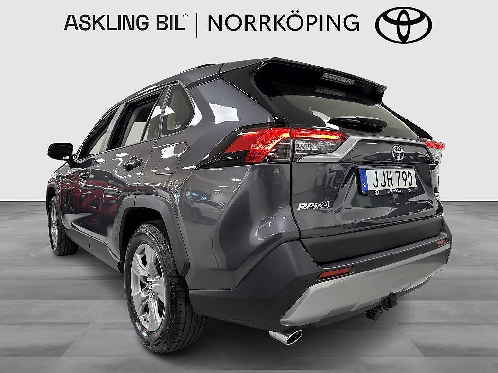 Toyota RAV4 2022 - miniatyr 3