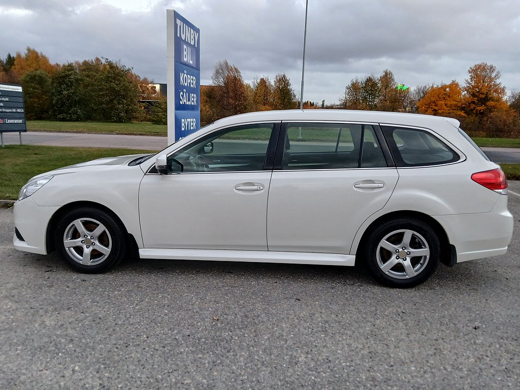 Subaru Legacy 2.0 4WD Euro 5/Drag/Besiktad/Värmare/Servad