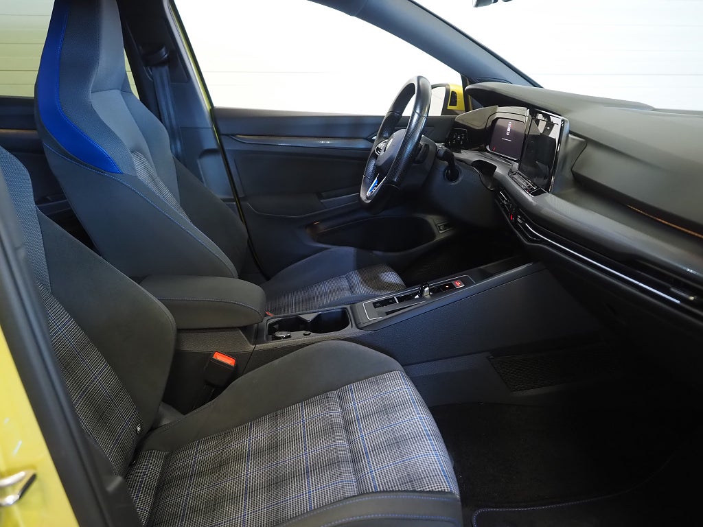 Volkswagen Golf GTE 1,4 TSI 245hk Plug-In Hybrid P-Värmare 2021