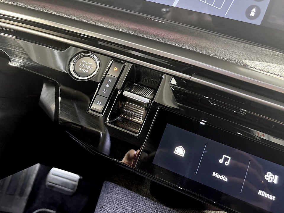 Bild på Peugeot 5008 GT Hybrid 145hk Aut KAMPANJ BRÄNSLE INGÅR