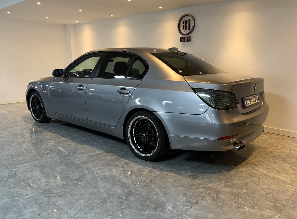 BMW 530i Sedan 258HK AUTOMAT 2-ÄGARE LÅGMIL SKINN HEAD-UP