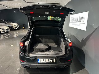 SUV Porsche Cayenne 15 av 17